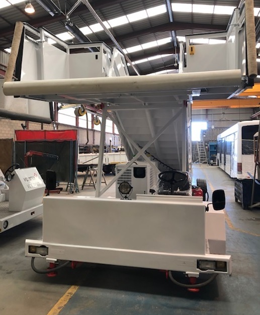 EINSA Passenger Stairs EDU Wide - Tangga pesawat: gambar 1 EINSA Passenger Stairs EDU Wide - Tangga pesawat: gambar 1