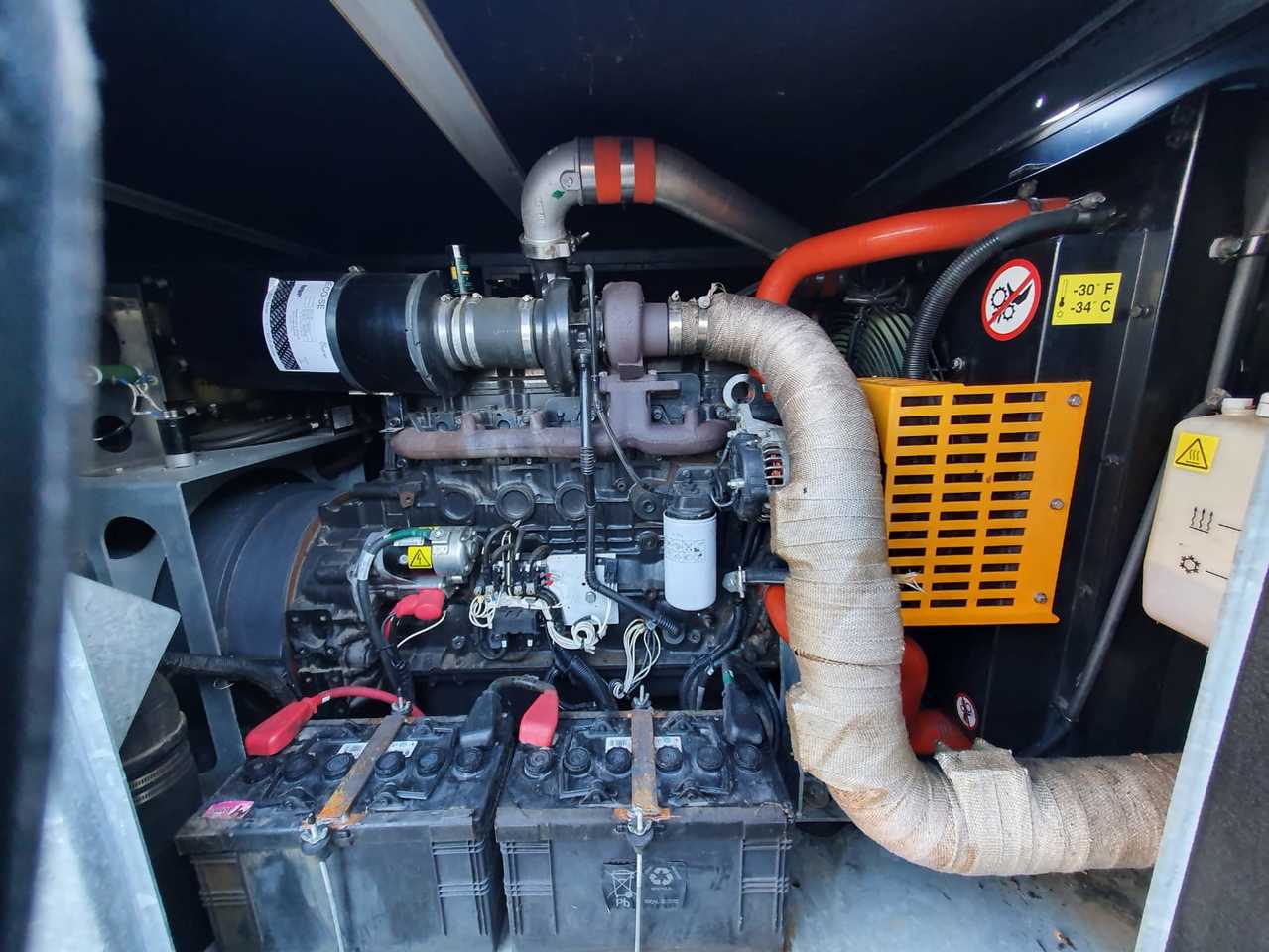 GPU TLD 4090-T-CUP 28DC - Ground power unit: gambar 4 GPU TLD 4090-T-CUP 28DC - Ground power unit: gambar 4