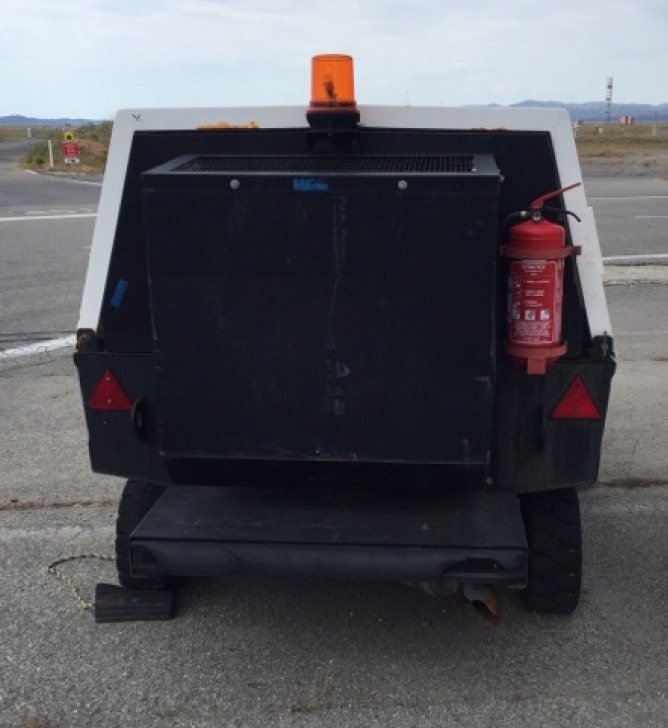 Houchin GPU C690 90KvA + 28DC - Ground power unit: gambar 1 Houchin GPU C690 90KvA + 28DC - Ground power unit: gambar 1