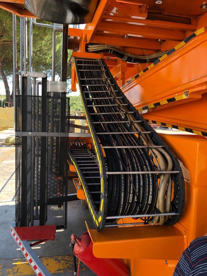 Main Deck Loader Aviogei 20 tons 2PU2000 - Pemuat kargo pesawat terbang: gambar 2 Main Deck Loader Aviogei 20 tons 2PU2000 - Pemuat kargo pesawat terbang: gambar 2
