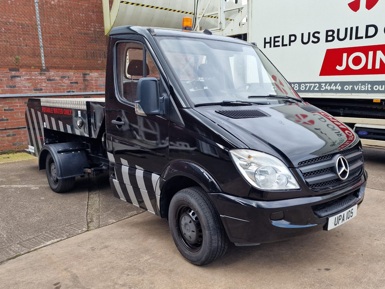 Mallaghan Water Truck WSU1000 - Peralatan pendukung darat: gambar 1 Mallaghan Water Truck WSU1000 - Peralatan pendukung darat: gambar 1
