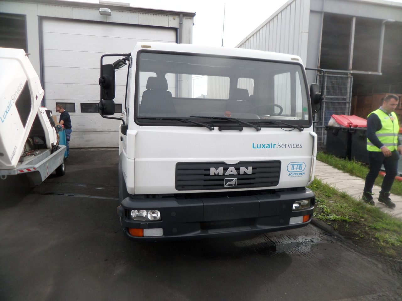 Schrader Water truck WSU 3000 MAN - Peralatan pendukung darat: gambar 3 Schrader Water truck WSU 3000 MAN - Peralatan pendukung darat: gambar 3