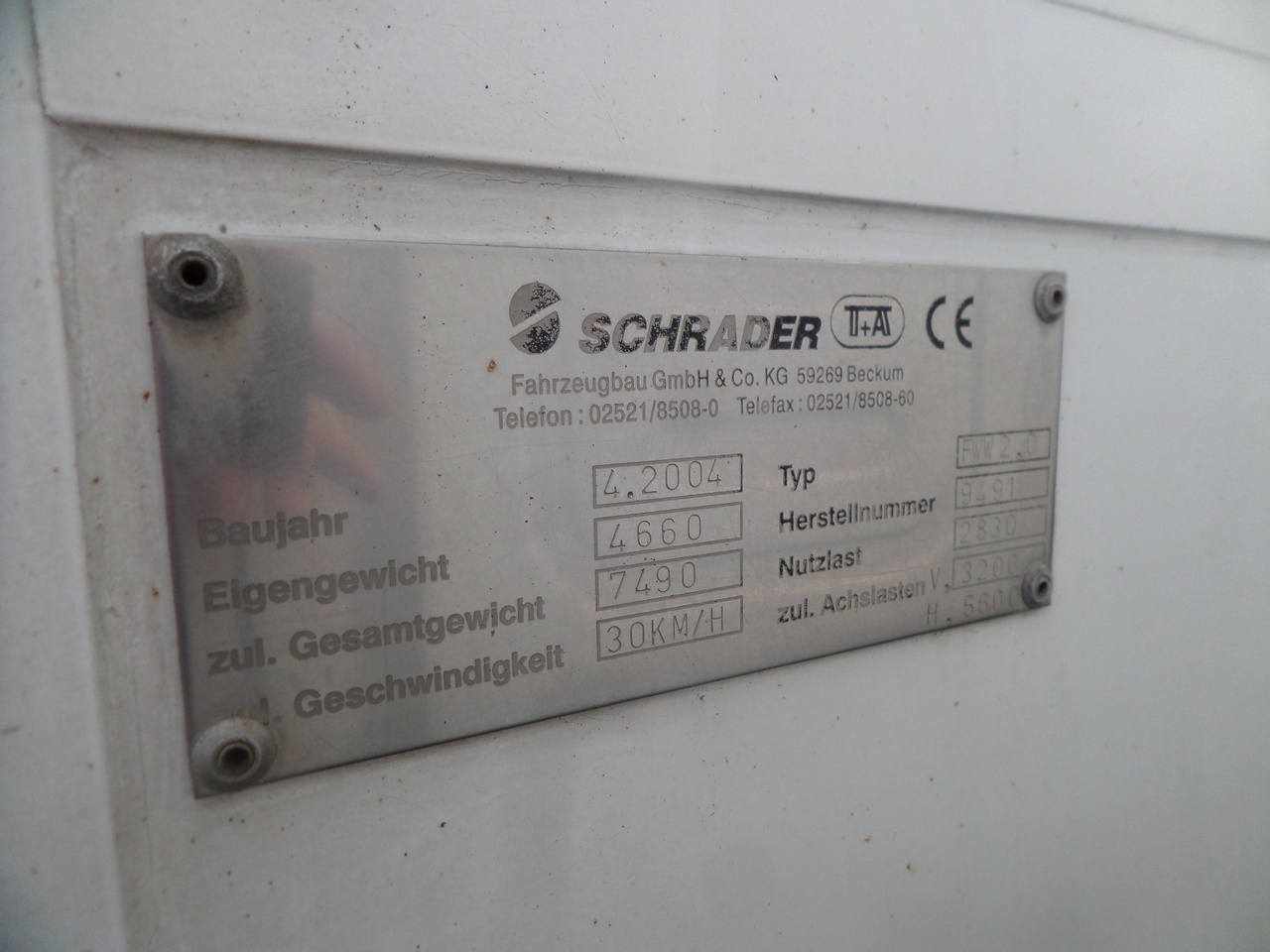 Schrader Water truck WSU 3000 MAN - Peralatan pendukung darat: gambar 2 Schrader Water truck WSU 3000 MAN - Peralatan pendukung darat: gambar 2