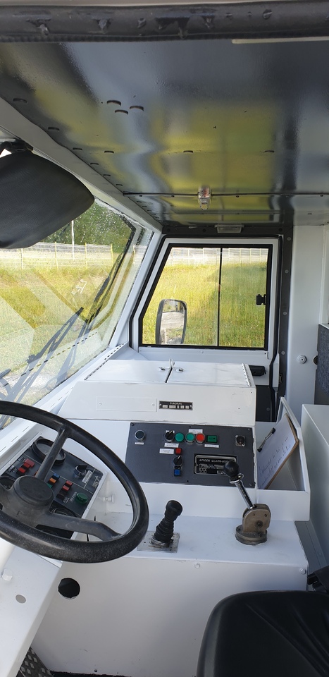 SOVAM K250 - Traktor mundur: gambar 4 SOVAM K250 - Traktor mundur: gambar 4