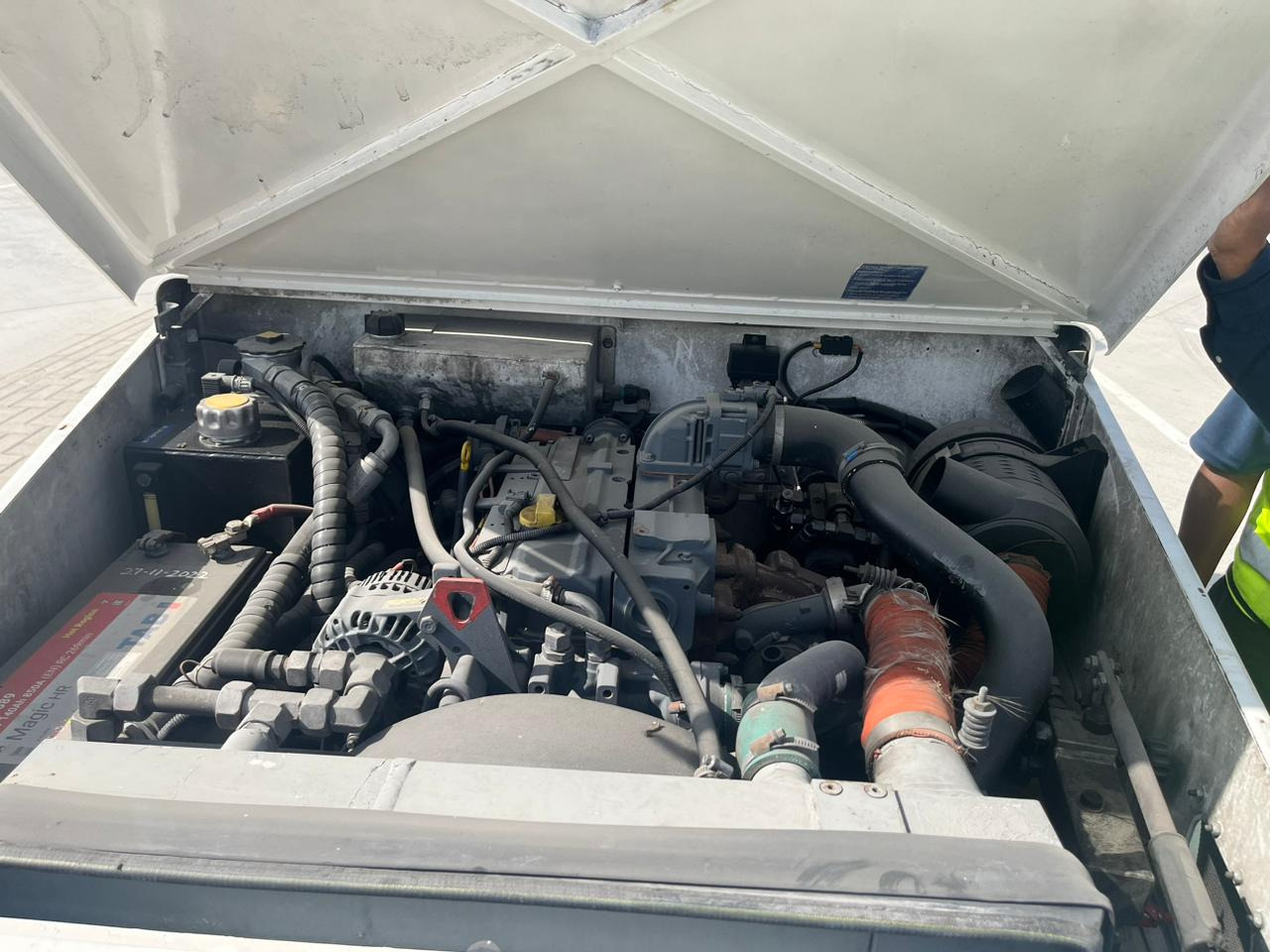 Schopf Rofan ZDi Diesel Tractor 8Tons - Traktor mundur: gambar 5 Schopf Rofan ZDi Diesel Tractor 8Tons - Traktor mundur: gambar 5