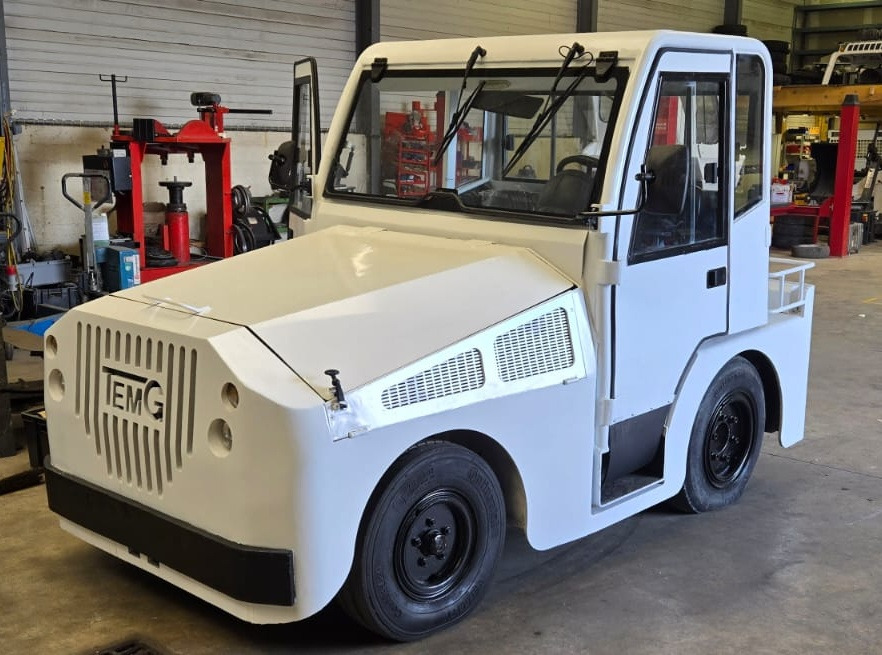 TEMG TRACTOR/DIESEL TG5006 - Traktor bagasi: gambar 1 TEMG TRACTOR/DIESEL TG5006 - Traktor bagasi: gambar 1