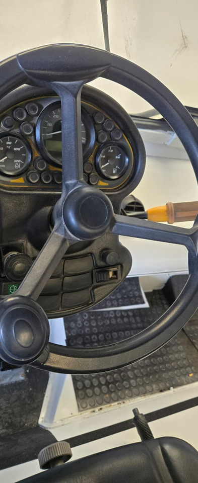 Traktor bagasi TEMG TRACTOR/DIESEL TG5006: gambar 6 Traktor bagasi TEMG TRACTOR/DIESEL TG5006: gambar 6