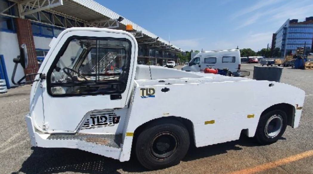 TLD Pushback TMX150-12 - Traktor mundur: gambar 1 TLD Pushback TMX150-12 - Traktor mundur: gambar 1