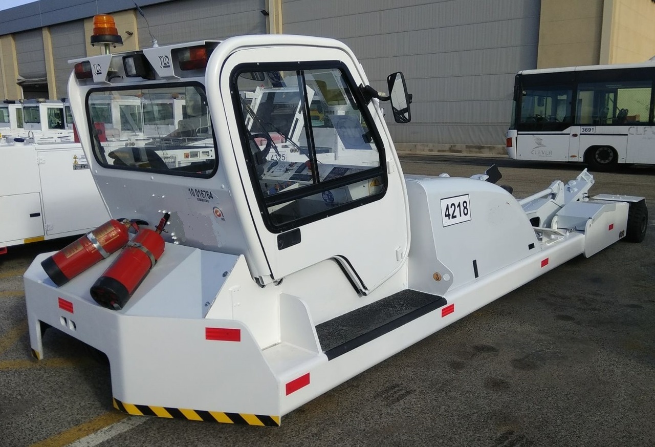 TLD Towbarless Pushback TPX 100 E - Traktor mundur: gambar 1 TLD Towbarless Pushback TPX 100 E - Traktor mundur: gambar 1