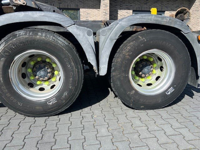 MAN TGA 26.360 TGA 26.360 6x4 Steelspring - Pengangkut kontainer/ Container truck: gambar 3 MAN TGA 26.360 TGA 26.360 6x4 Steelspring - Pengangkut kontainer/ Container truck: gambar 3