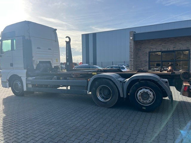 MAN TGA 26.440 .440 6x2 - Pengangkut kontainer/ Container truck: gambar 3 MAN TGA 26.440 .440 6x2 - Pengangkut kontainer/ Container truck: gambar 3