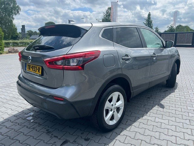 Nissan Qashqai 1.2 - Mobil SUV: gambar 4 Nissan Qashqai 1.2 - Mobil SUV: gambar 4