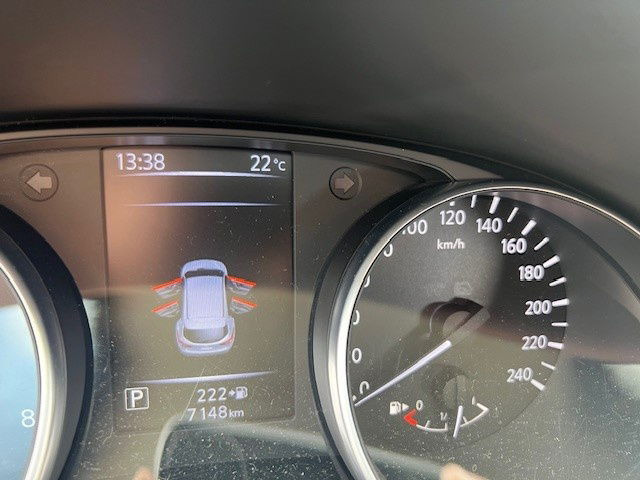 Nissan Qashqai 1.2 - Mobil SUV: gambar 5 Nissan Qashqai 1.2 - Mobil SUV: gambar 5