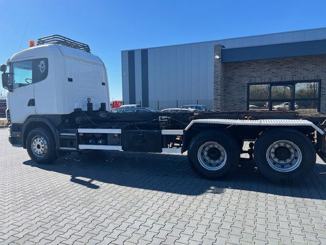 Scania R144-460 V8 .460 6x2 - Pengangkut kontainer/ Container truck: gambar 4 Scania R144-460 V8 .460 6x2 - Pengangkut kontainer/ Container truck: gambar 4