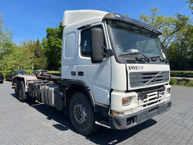 Volvo FM 12.420 FM12.420 6x2 - Truk sasis: gambar 2 Volvo FM 12.420 FM12.420 6x2 - Truk sasis: gambar 2