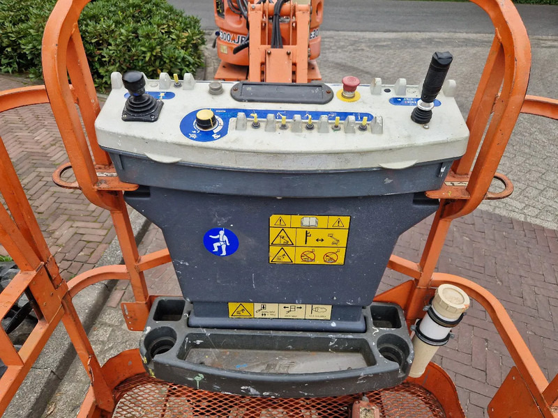 Boom artikulasi JLG E300AJP: gambar 9