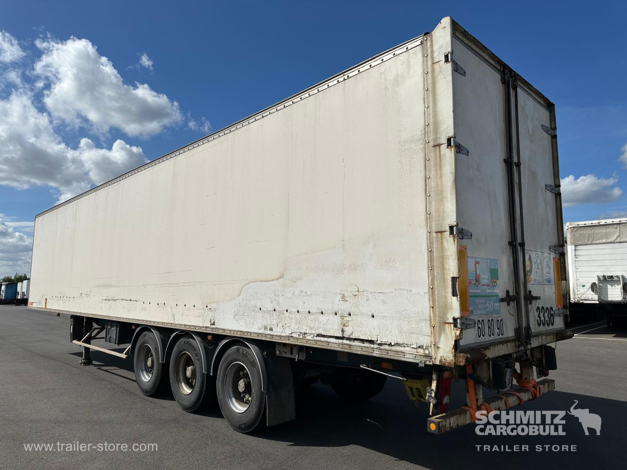 Semi-trailer kotak tertutup Dryfreight Standard: gambar 10