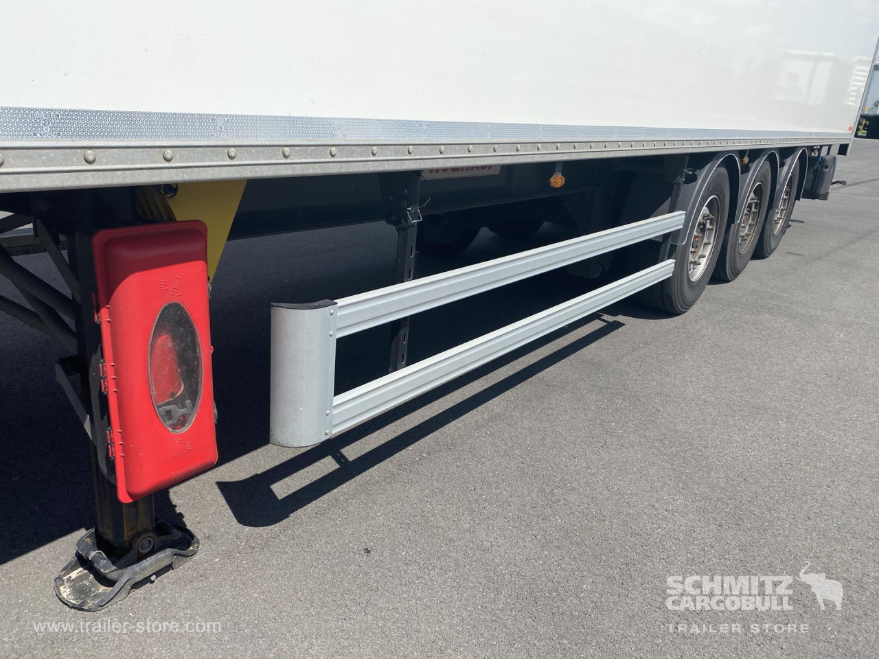 FRUEHAUF Dryfreight Standard Roller shutter door - Semi-trailer kotak tertutup: gambar 5 FRUEHAUF Dryfreight Standard Roller shutter door - Semi-trailer kotak tertutup: gambar 5