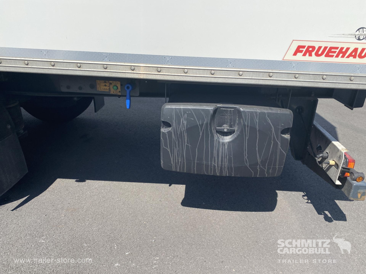 FRUEHAUF Dryfreight Standard Roller shutter door - Semi-trailer kotak tertutup: gambar 3 FRUEHAUF Dryfreight Standard Roller shutter door - Semi-trailer kotak tertutup: gambar 3