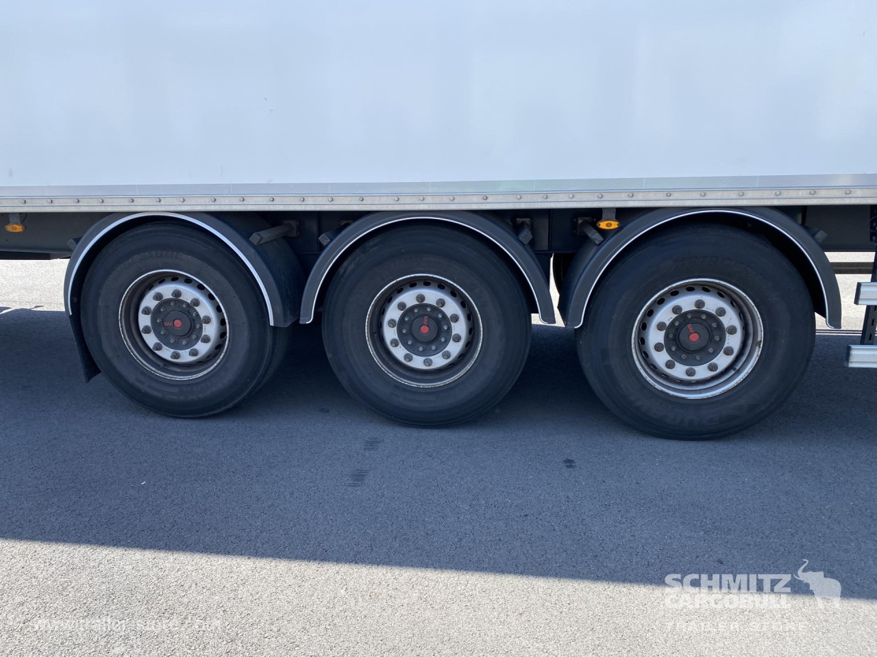 FRUEHAUF Dryfreight Standard Roller shutter door - Semi-trailer kotak tertutup: gambar 3 FRUEHAUF Dryfreight Standard Roller shutter door - Semi-trailer kotak tertutup: gambar 3