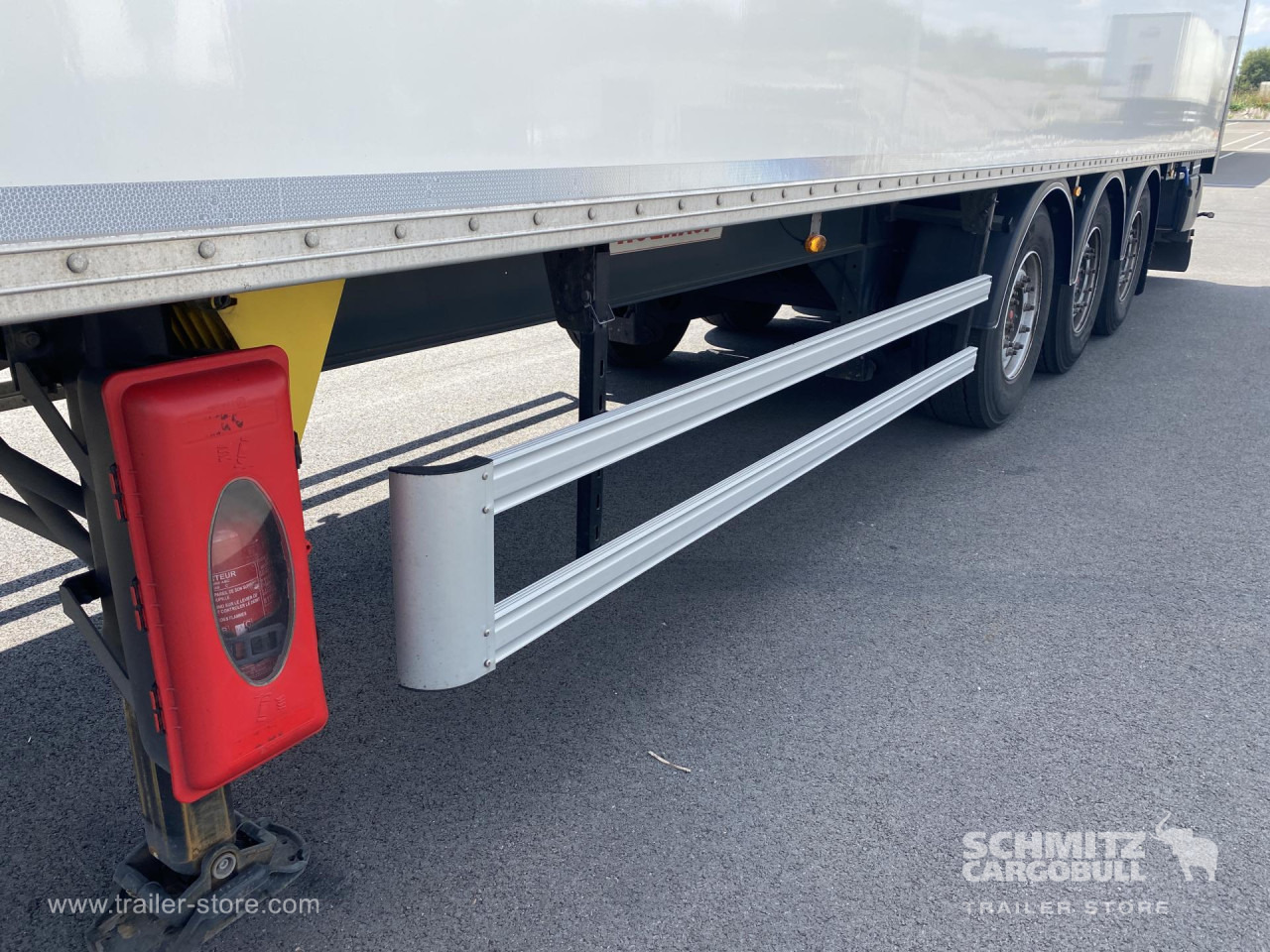 FRUEHAUF Dryfreight Standard Roller shutter door - Semi-trailer kotak tertutup: gambar 2 FRUEHAUF Dryfreight Standard Roller shutter door - Semi-trailer kotak tertutup: gambar 2