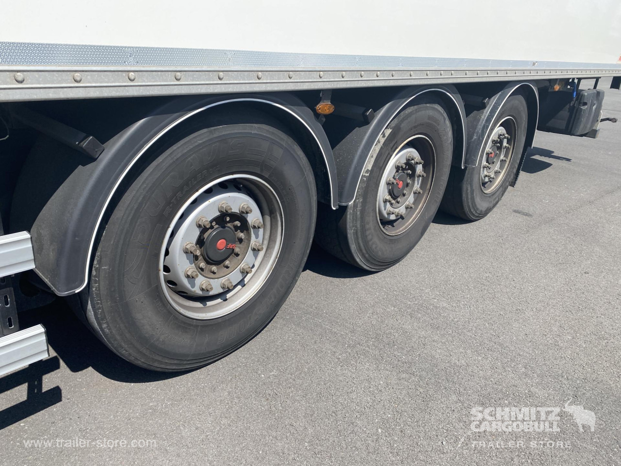 FRUEHAUF Dryfreight Standard Roller shutter door - Semi-trailer kotak tertutup: gambar 4 FRUEHAUF Dryfreight Standard Roller shutter door - Semi-trailer kotak tertutup: gambar 4