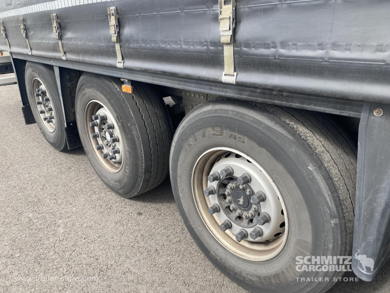 SCHMITZ Curtainsider Standard - Semi-trailer dengan terpal samping: gambar 3 SCHMITZ Curtainsider Standard - Semi-trailer dengan terpal samping: gambar 3