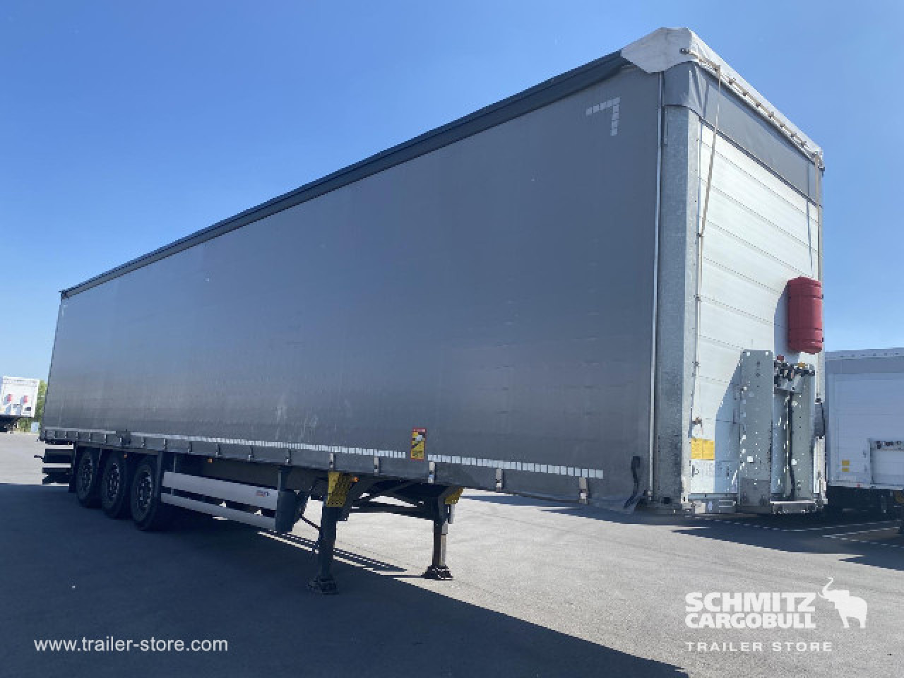 SCHMITZ Curtainsider Standard - Semi-trailer dengan terpal samping: gambar 1 SCHMITZ Curtainsider Standard - Semi-trailer dengan terpal samping: gambar 1