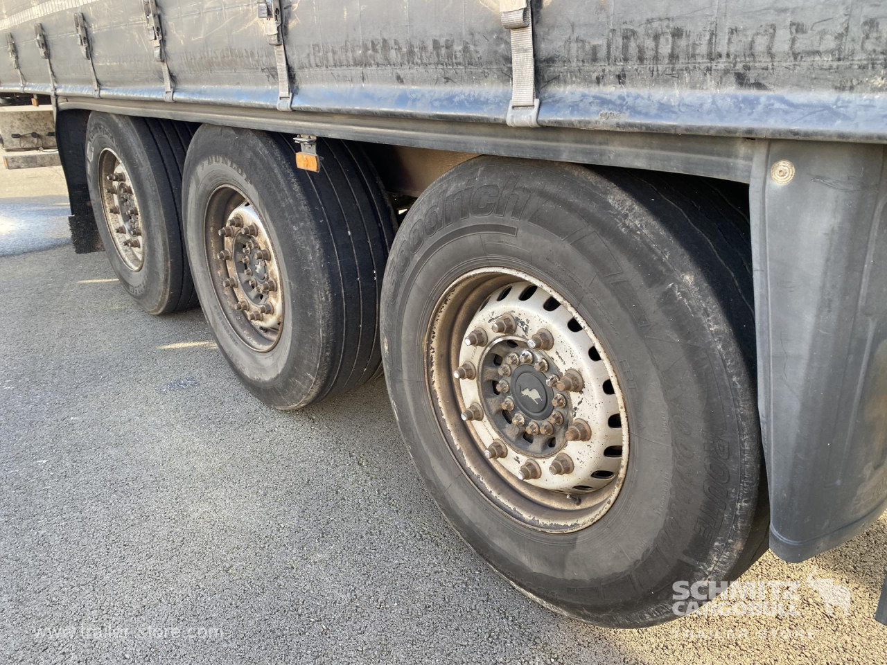 SCHMITZ Curtainsider Standard - Semi-trailer dengan terpal samping: gambar 3 SCHMITZ Curtainsider Standard - Semi-trailer dengan terpal samping: gambar 3