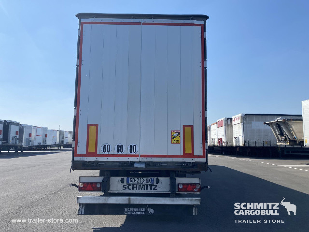 SCHMITZ Curtainsider Standard - Semi-trailer dengan terpal samping: gambar 3 SCHMITZ Curtainsider Standard - Semi-trailer dengan terpal samping: gambar 3