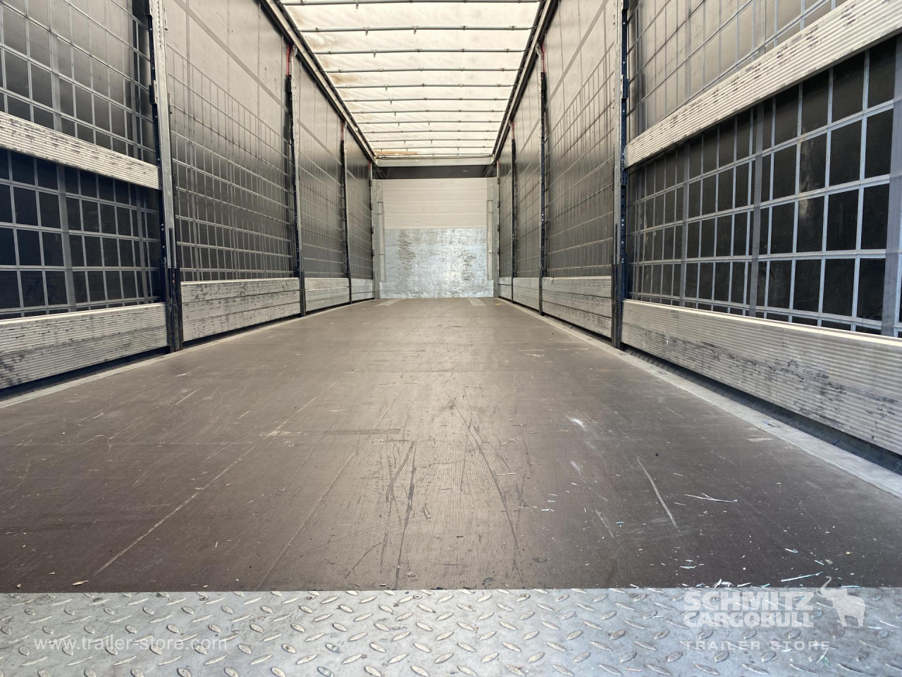 SCHMITZ Curtainsider Standard - Semi-trailer dengan terpal samping: gambar 5 SCHMITZ Curtainsider Standard - Semi-trailer dengan terpal samping: gambar 5