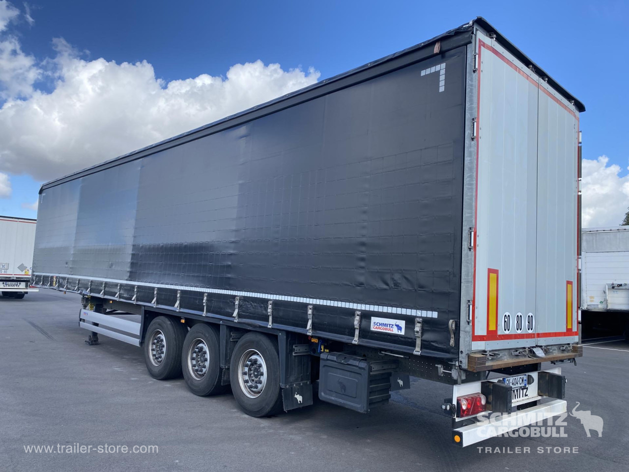 SCHMITZ Curtainsider Standard - Semi-trailer dengan terpal samping: gambar 4 SCHMITZ Curtainsider Standard - Semi-trailer dengan terpal samping: gambar 4