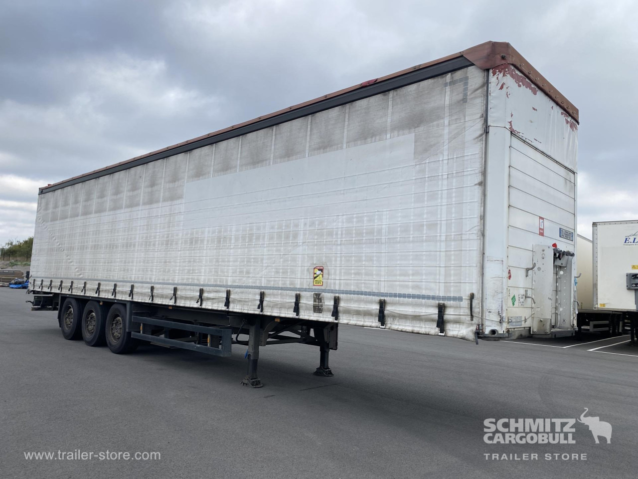 SCHMITZ Curtainsider Standard - Semi-trailer dengan terpal samping: gambar 1 SCHMITZ Curtainsider Standard - Semi-trailer dengan terpal samping: gambar 1