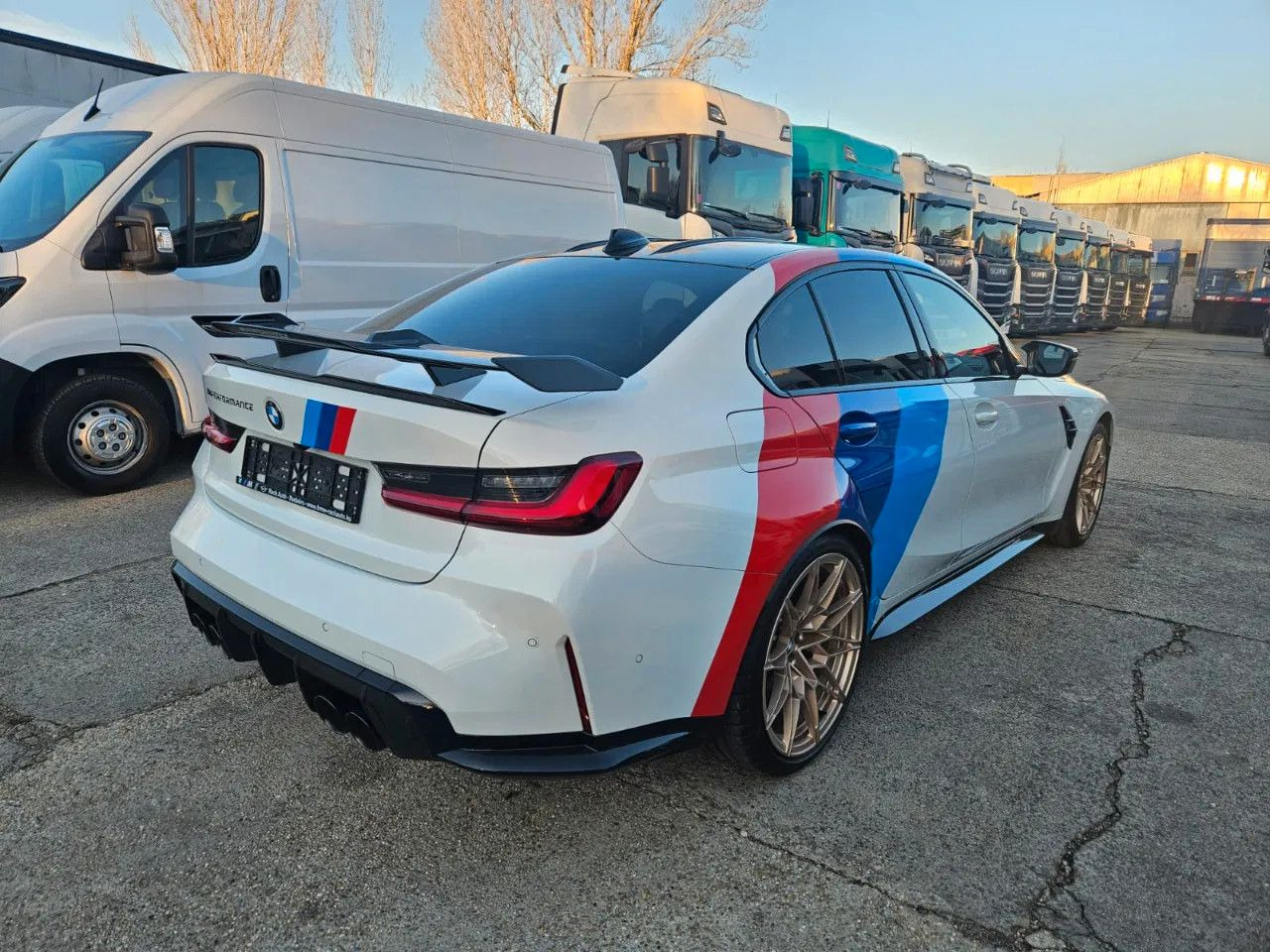 BMW M3 Competition - Mobil sedan: gambar 3 BMW M3 Competition - Mobil sedan: gambar 3