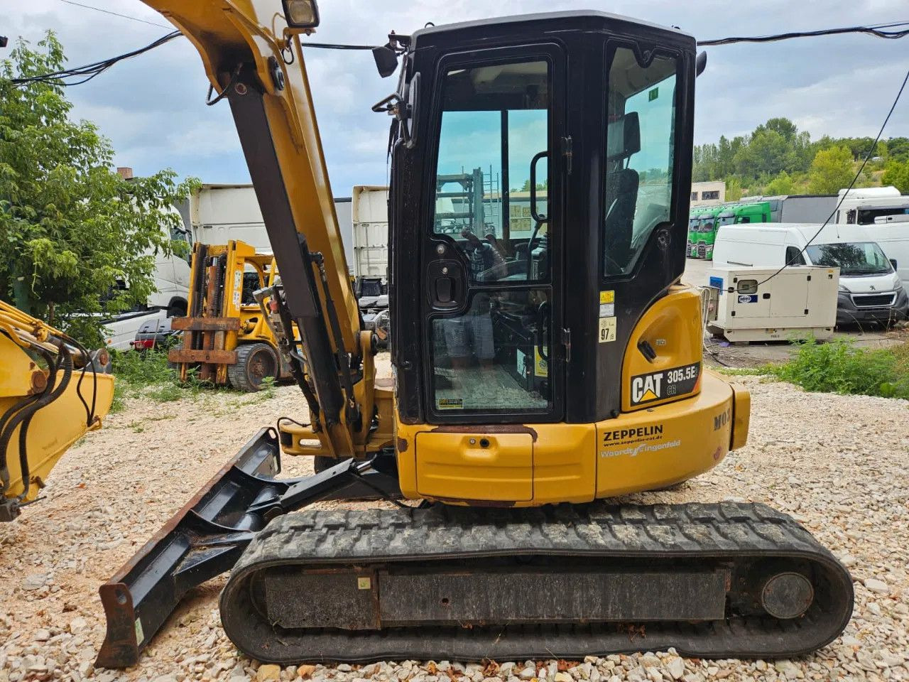 CAT 305 5E2 - Ekskavator mini: gambar 4 CAT 305 5E2 - Ekskavator mini: gambar 4