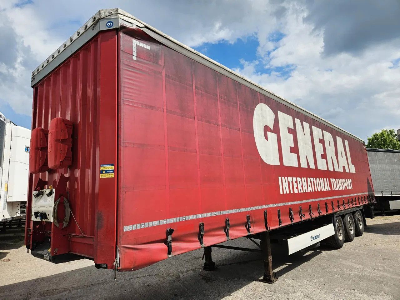 Krone SD XL Code, Lifting Axle A - Semi-trailer dengan terpal samping: gambar 1 Krone SD XL Code, Lifting Axle A - Semi-trailer dengan terpal samping: gambar 1