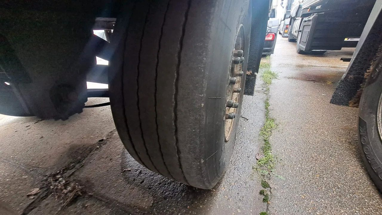 Semi-trailer berpendingin Schmitz Cargobull SCB S3B Schmitz Frigo Engine: gambar 15