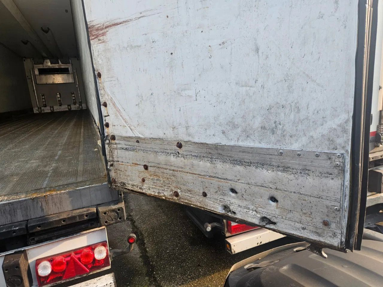 Semi-trailer berpendingin Schmitz Cargobull SCB S3B Schmitz Frigo Engine: gambar 13