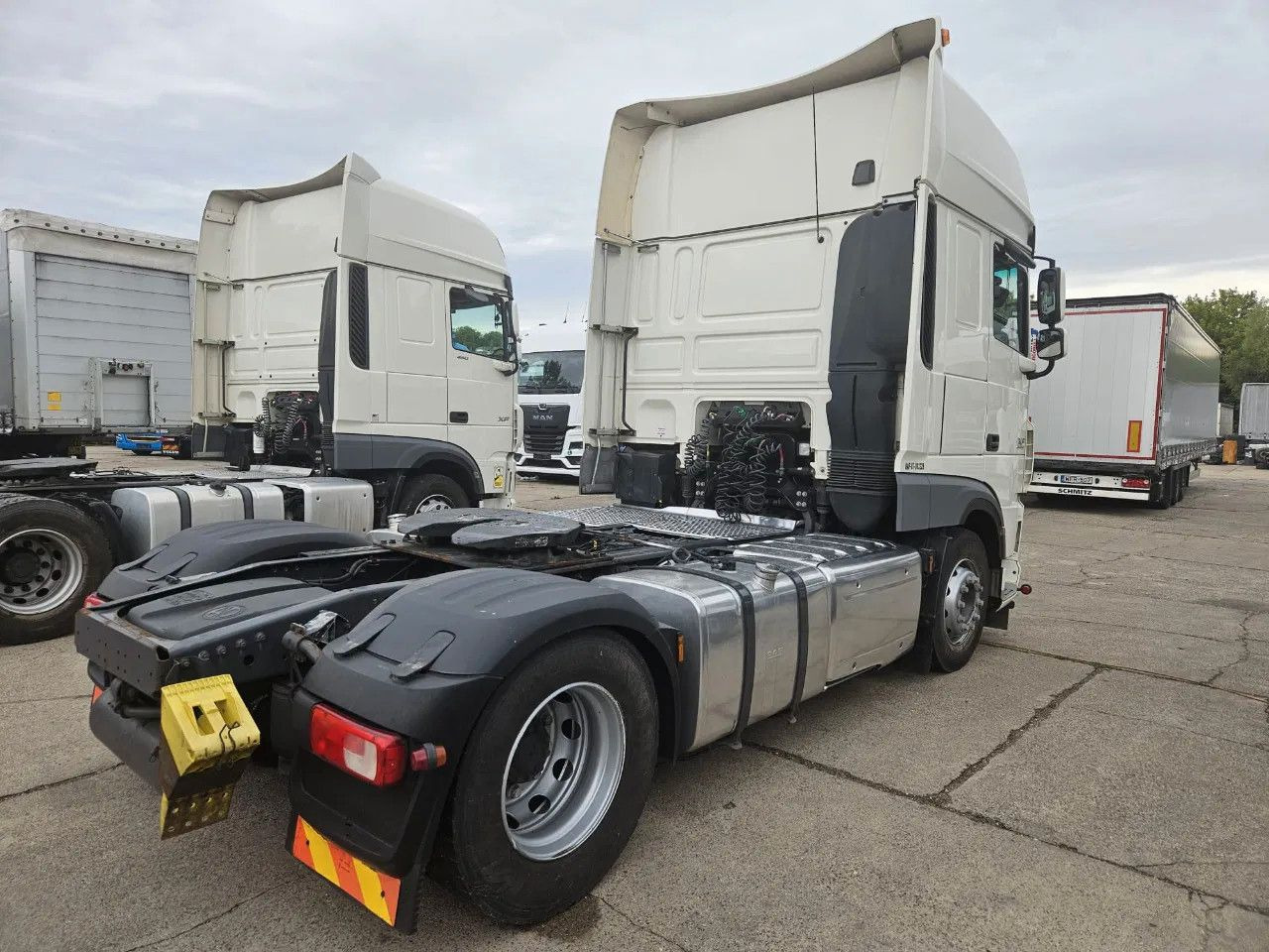 DAF XF 460 SSC, Intarder, New Smart2 Tachograph, Sta - Tractor head: gambar 4 DAF XF 460 SSC, Intarder, New Smart2 Tachograph, Sta - Tractor head: gambar 4