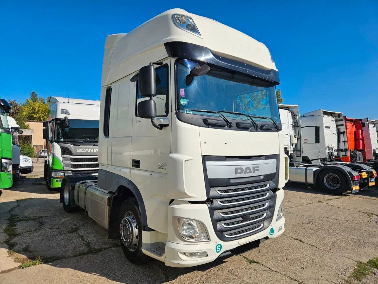 DAF XF 460 SSC Retarder Standklima - Tractor head: gambar 2 DAF XF 460 SSC Retarder Standklima - Tractor head: gambar 2