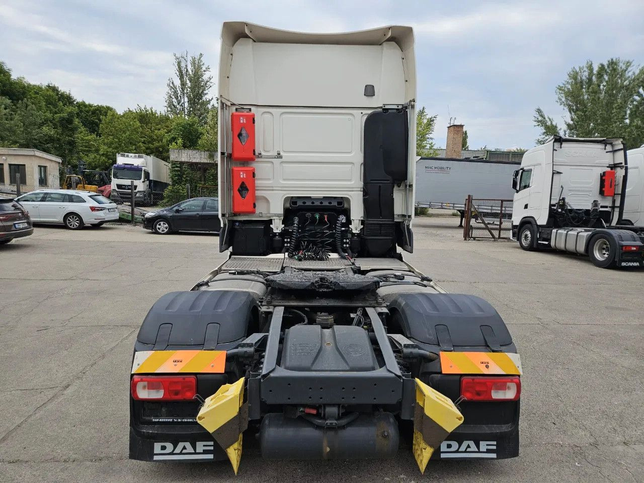 DAF XF 480 SSC Full Spoiler Alloy wheels Standklima - Tractor head: gambar 4 DAF XF 480 SSC Full Spoiler Alloy wheels Standklima - Tractor head: gambar 4