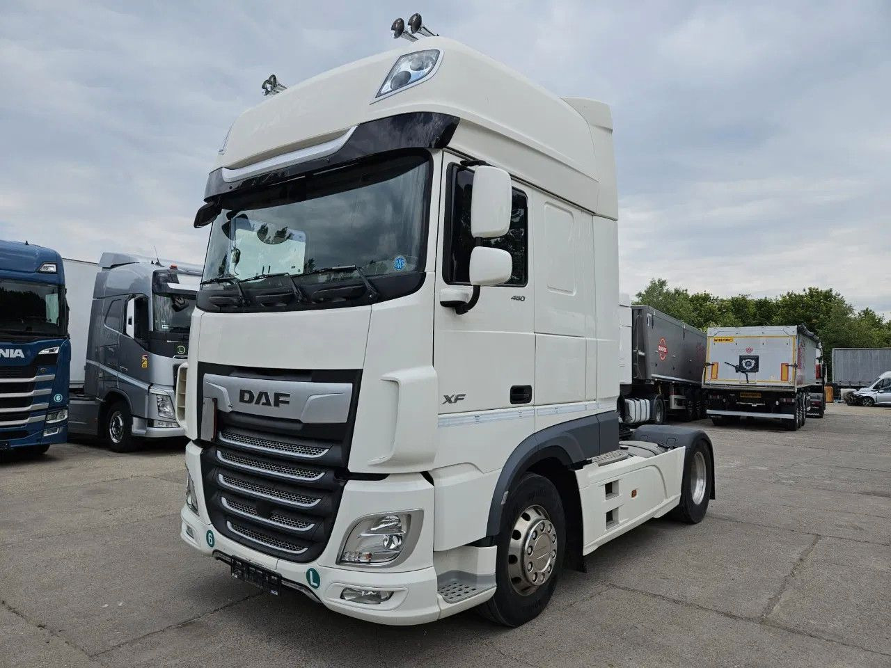 DAF XF 480 SSC Full Spoiler Alloy wheels Standklima - Tractor head: gambar 1 DAF XF 480 SSC Full Spoiler Alloy wheels Standklima - Tractor head: gambar 1