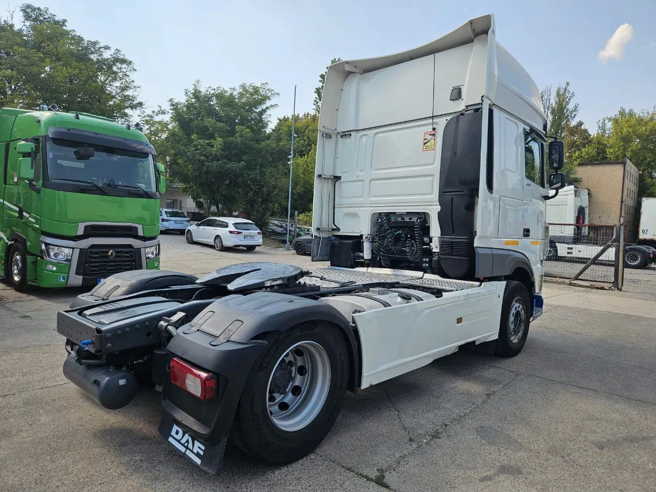 DAF XF 480 SSC Intarder Standklima Full Spoiler - Tractor head: gambar 3 DAF XF 480 SSC Intarder Standklima Full Spoiler - Tractor head: gambar 3