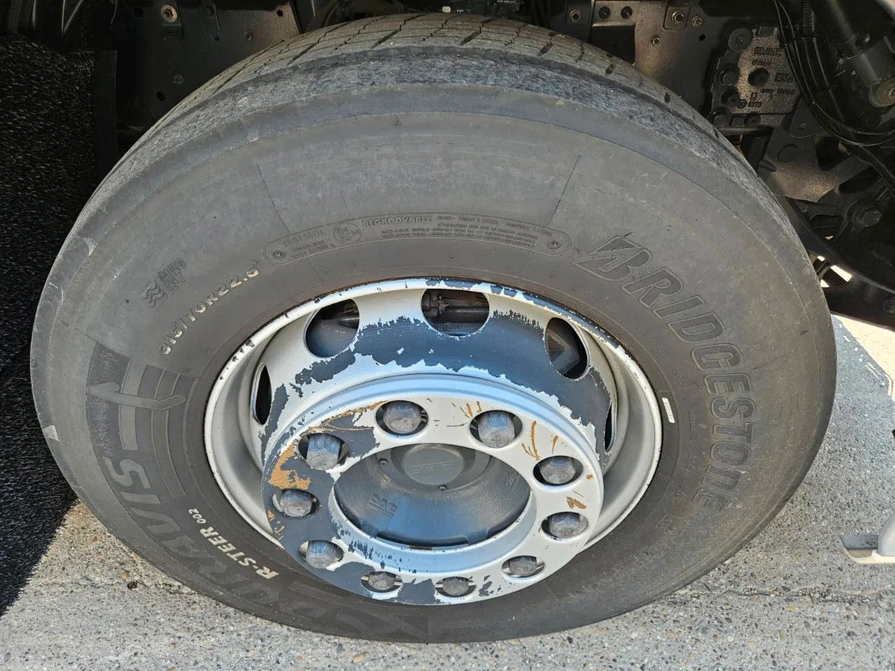 Tractor head DAF XF 480 SSC-Standard-StandKlima: gambar 12 Tractor head DAF XF 480 SSC-Standard-StandKlima: gambar 12