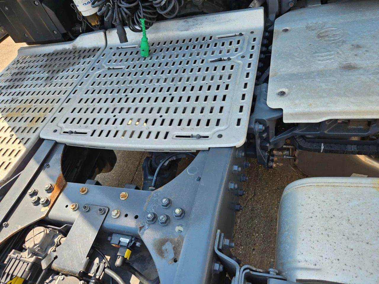 Tractor head DAF XF 480 SSC-Standard-StandKlima: gambar 11 Tractor head DAF XF 480 SSC-Standard-StandKlima: gambar 11