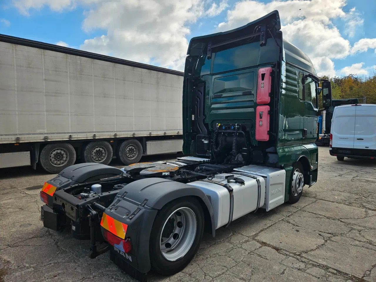 MAN TGX 18.470 XLX-Mega-Retarder-Standklima 4 units - Tractor head: gambar 4 MAN TGX 18.470 XLX-Mega-Retarder-Standklima 4 units - Tractor head: gambar 4