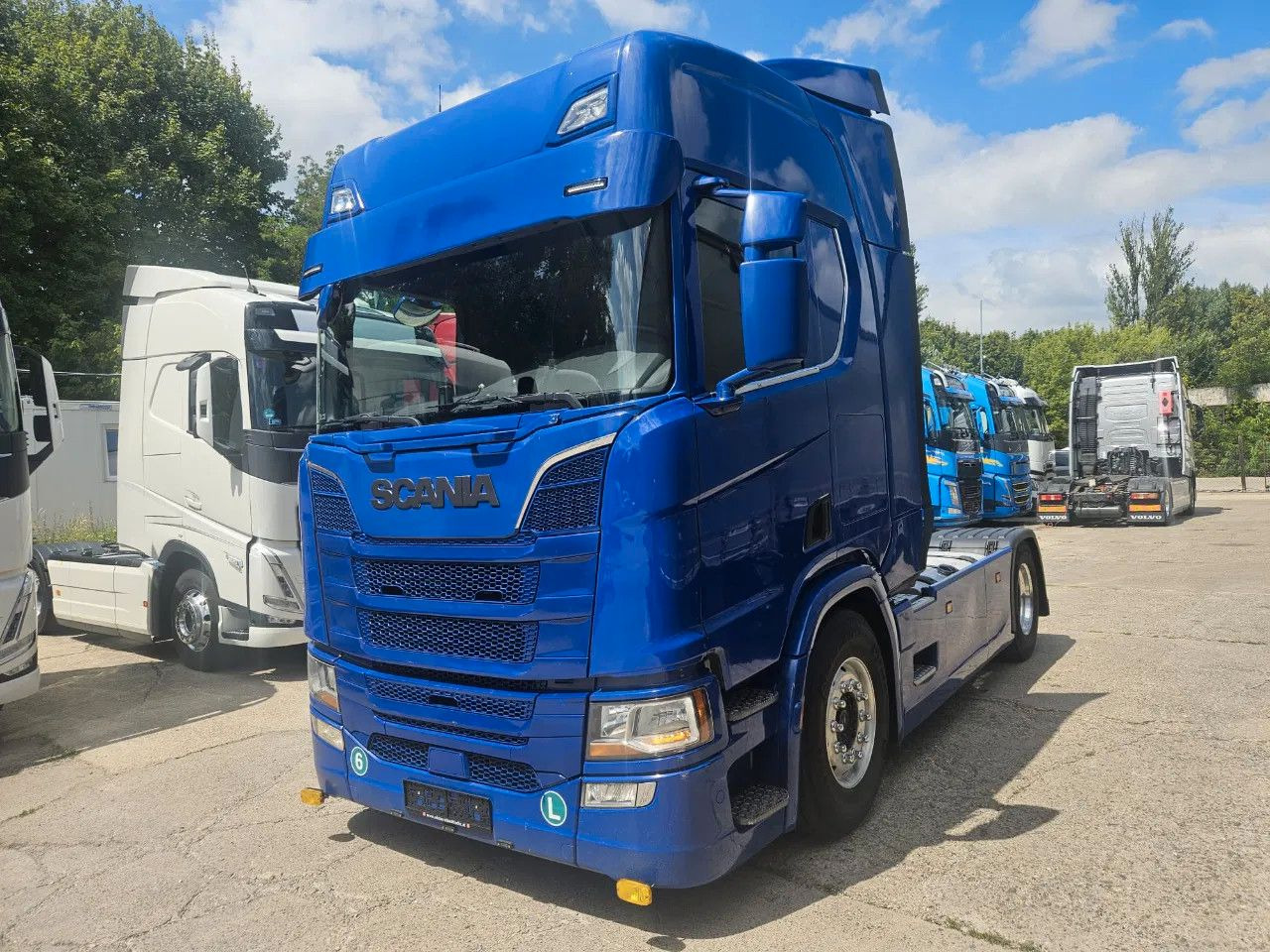 Scania R410 Standard - Full Spoiler - Retarder - Alloy - Tractor head: gambar 1 Scania R410 Standard - Full Spoiler - Retarder - Alloy - Tractor head: gambar 1