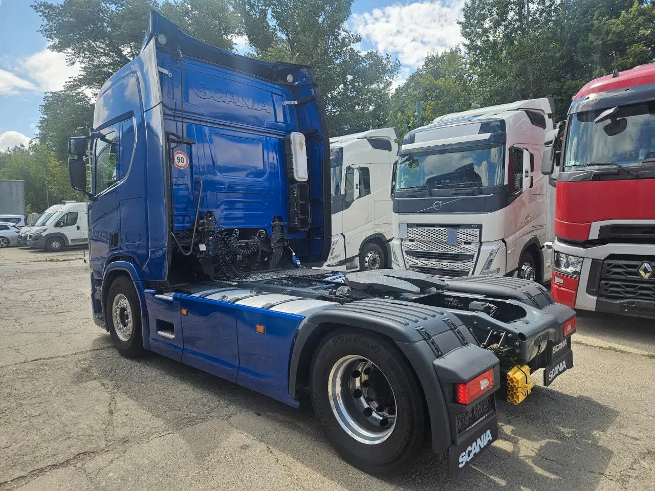 Scania R410 Standard - Full Spoiler - Retarder - Alloy - Tractor head: gambar 4 Scania R410 Standard - Full Spoiler - Retarder - Alloy - Tractor head: gambar 4