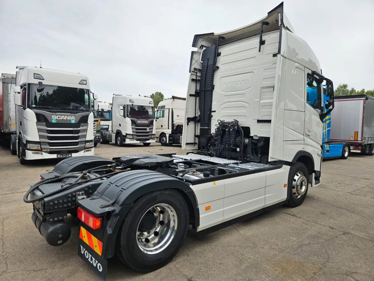 Volvo FH 460 Turbo Compound, I-Park, HYVA, Microwave, - Tractor head: gambar 4 Volvo FH 460 Turbo Compound, I-Park, HYVA, Microwave, - Tractor head: gambar 4