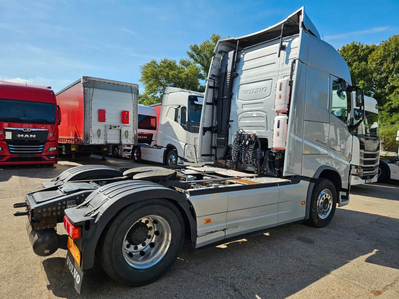 Volvo FH 500 Standard, I Park, ACC, DAS-1 Unit - Tractor head: gambar 4 Volvo FH 500 Standard, I Park, ACC, DAS-1 Unit - Tractor head: gambar 4